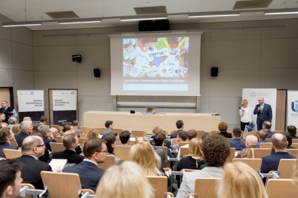 UW otworzył centrum rozwoju projektów i inicjatyw studenckich