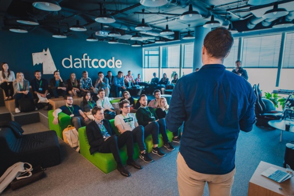Bezpłatne szkolenia, które przygotują studentów do pracy w startupach