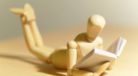 Uzin Utz Polska w służbie edukacji – współpraca w ramach Dolnośląskiego Klastra BIZNES, Edukacja - Uzin Utz Polska od początku istnienia doskonale zdaje sobie sprawę z korzyści, jakie przynosi współpraca pomiędzy różnymi sektorami gospodarki. Szczególną bolączką dla firm, zarówno nowo powstałych, jak i istniejących na rynku dłużej, jest brak wykwalifikowanych pracowników.