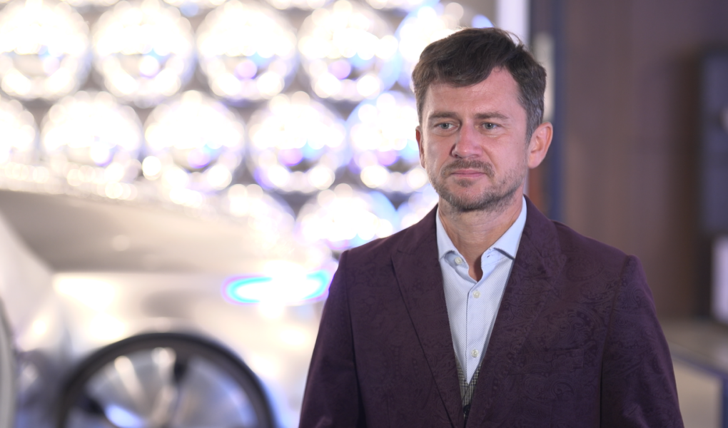 mercedes-wystawa-cnk-foto_1 Przemysł motoryzacyjny szykuje się na technologiczne zmiany. Przyszłością są auta w pełni autonomiczne i całkowicie bezemisyjne