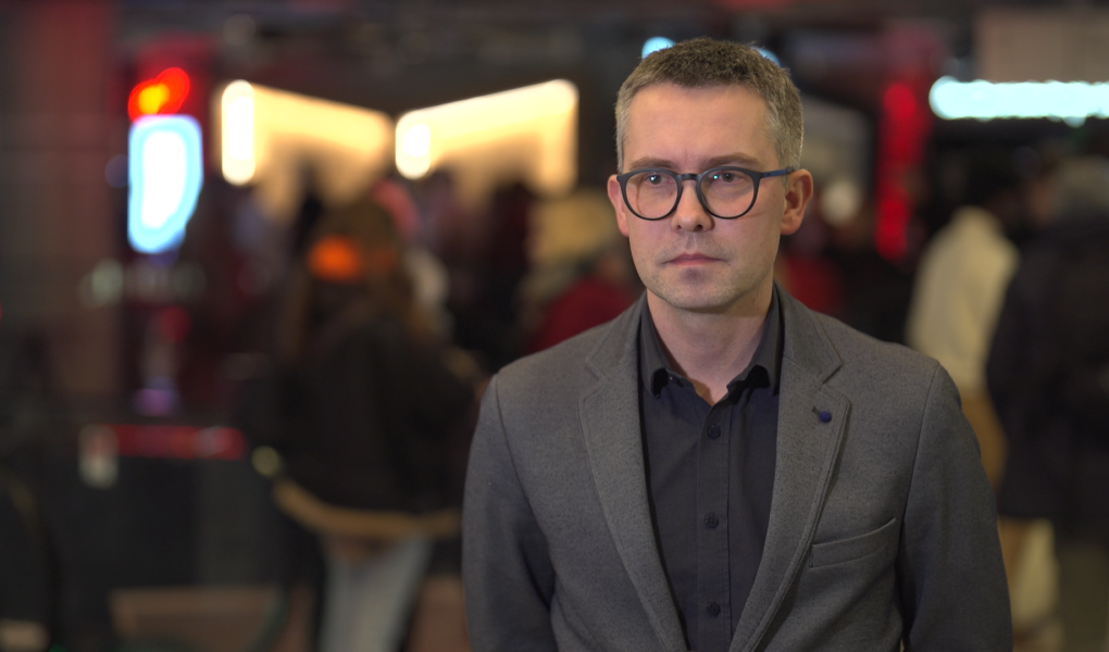 nizio-parkcash-foto Aplikacje ułatwiają zarządzanie zamkniętymi parkingami. Z jednego miejsca postojowego może na stałe korzystać nawet 10 aut miesięcznie