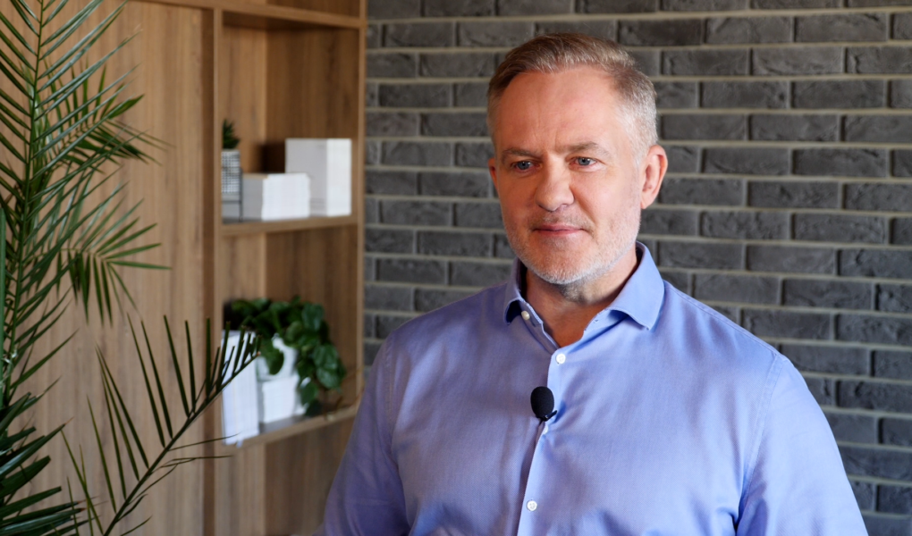 pluxee-rebranding-foto-2-1 Marka Sodexo Benefits & Rewards zniknęła z polskiego rynku. Zastąpiła ją Pluxee oferująca innowacyjne benefity do motywowania pracowników