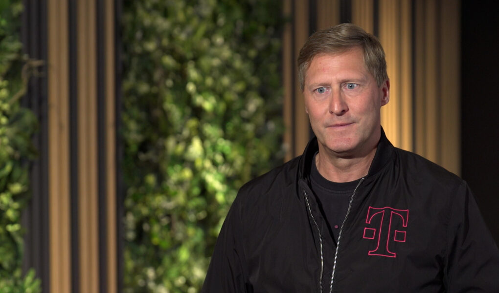 tmobile-csr-foto_1 Do 2025 roku T-Mobile Polska osiągnie neutralność klimatyczną w zakresie emisji własnych. Za siedem lat zamierza zamknąć obieg urządzeń