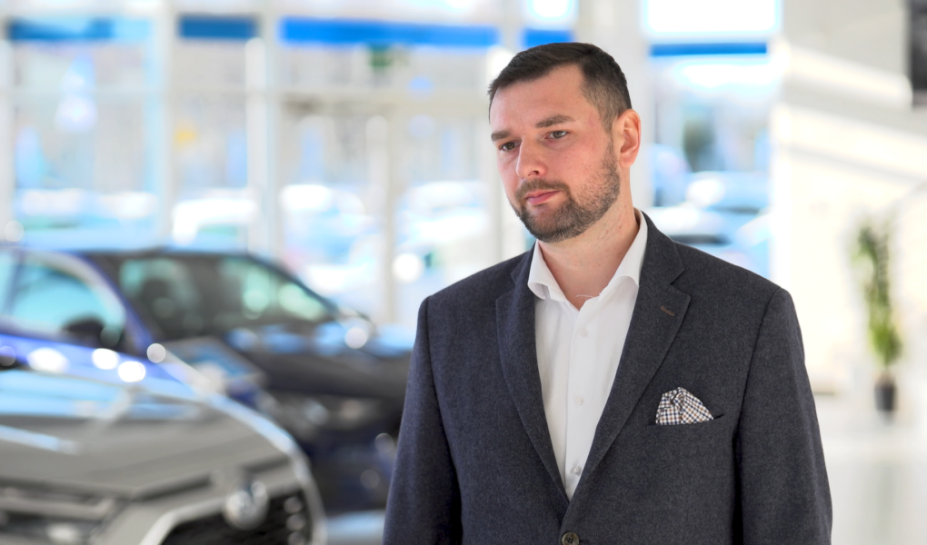 molasy-nowy-rok-foto Popyt na używane samochody przyspiesza. Na rynku dwukrotnie wzrosła liczba ofert elektryków