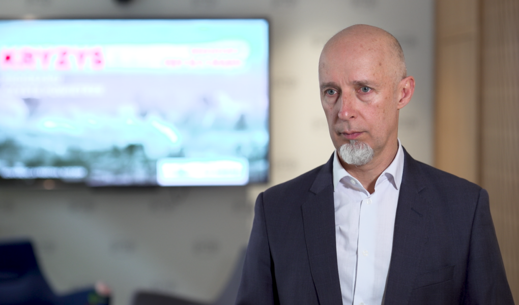 siergiej-smog-warszawa-foto Warszawa przygotowuje się do wdrożenia strefy czystego transportu. Mieszkańcy stolicy na starcie będą zwolnieni z jej ograniczeń