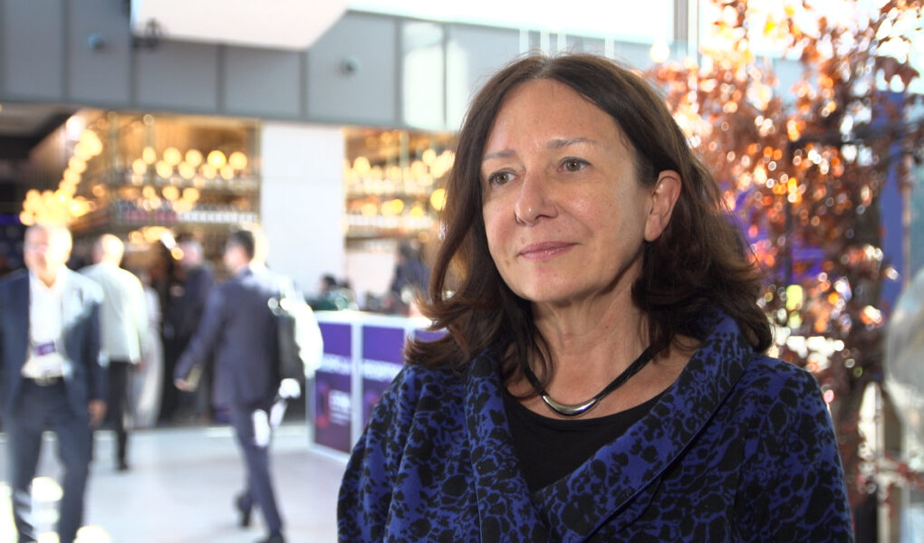 maison-ai-praca-foto Sztuczna inteligencja wzbudza w Polakach głównie ciekawość i obawy. Ponad połowa widzi w niej zagrożenie