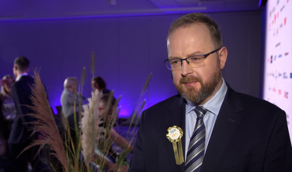 Firmy coraz częściej inwestują w zdrowie psychiczne i fizyczne pracowników. Dobrostan staje się elementem strategii zarządzania